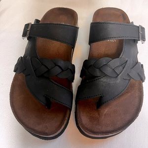 Cliffs by White Mountain Thong Sandals Size 6M